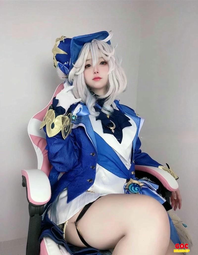 Furina cosplay: Những màn hóa thân xuất sắc khiến fan mê mẩn