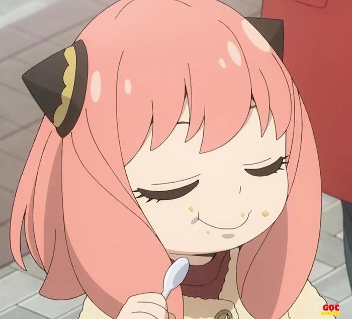 cô bé anya dễ thương