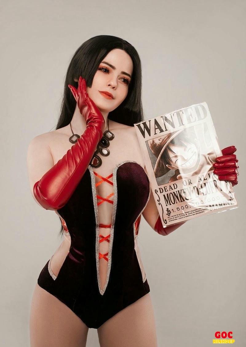 cosplay boa hancock cute
