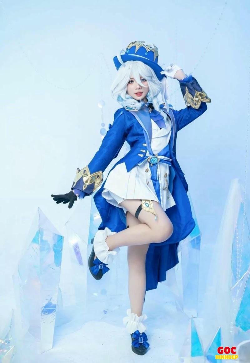 furina cosplay khiêu gợi