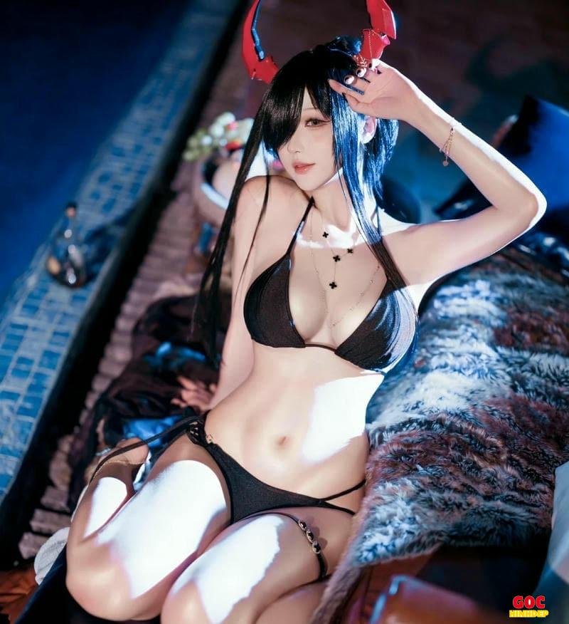 gái xinh cosplay mặc bikini